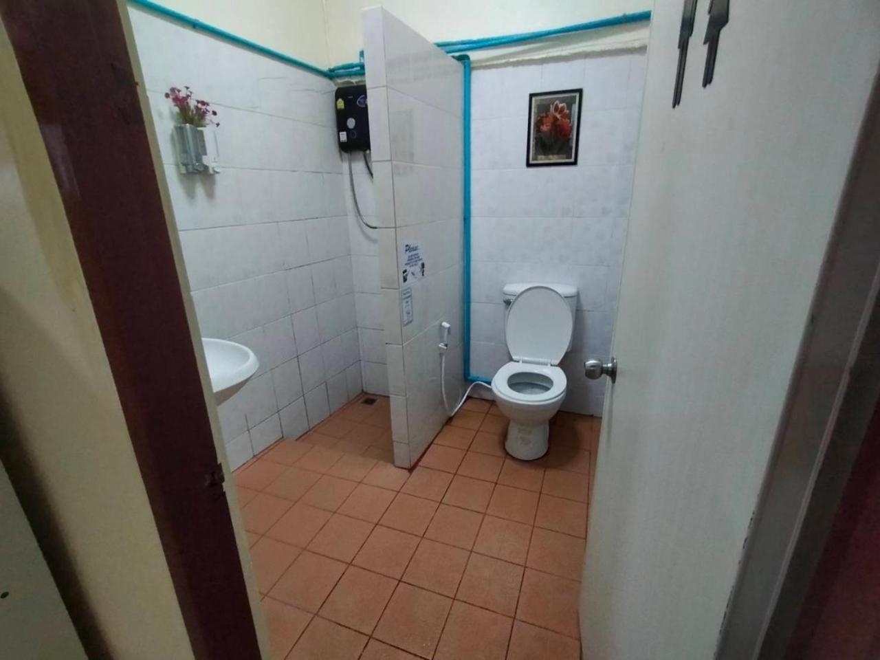 Home Stay At Tapae Chiang Mai Exterior foto